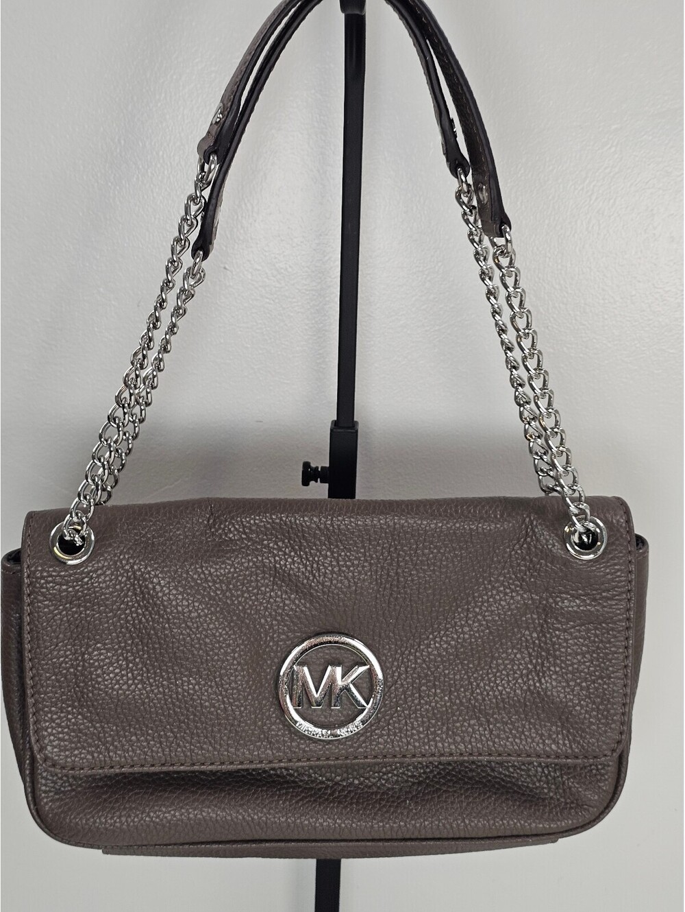 Michael Kors Fulton Small Flap Shoulder Bag in a Grey/Taupe